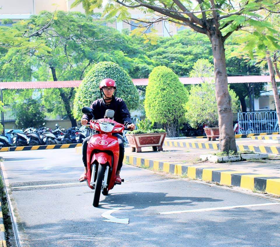 Điều kiện đăng ký thi bằng lái xe máy