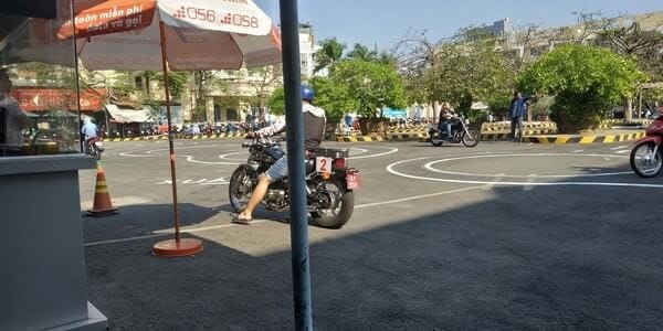 Lệ Phí Thi Bằng Lái Xe A2 Tại TPHCM Trọn Gói Là Bao Nhiêu?